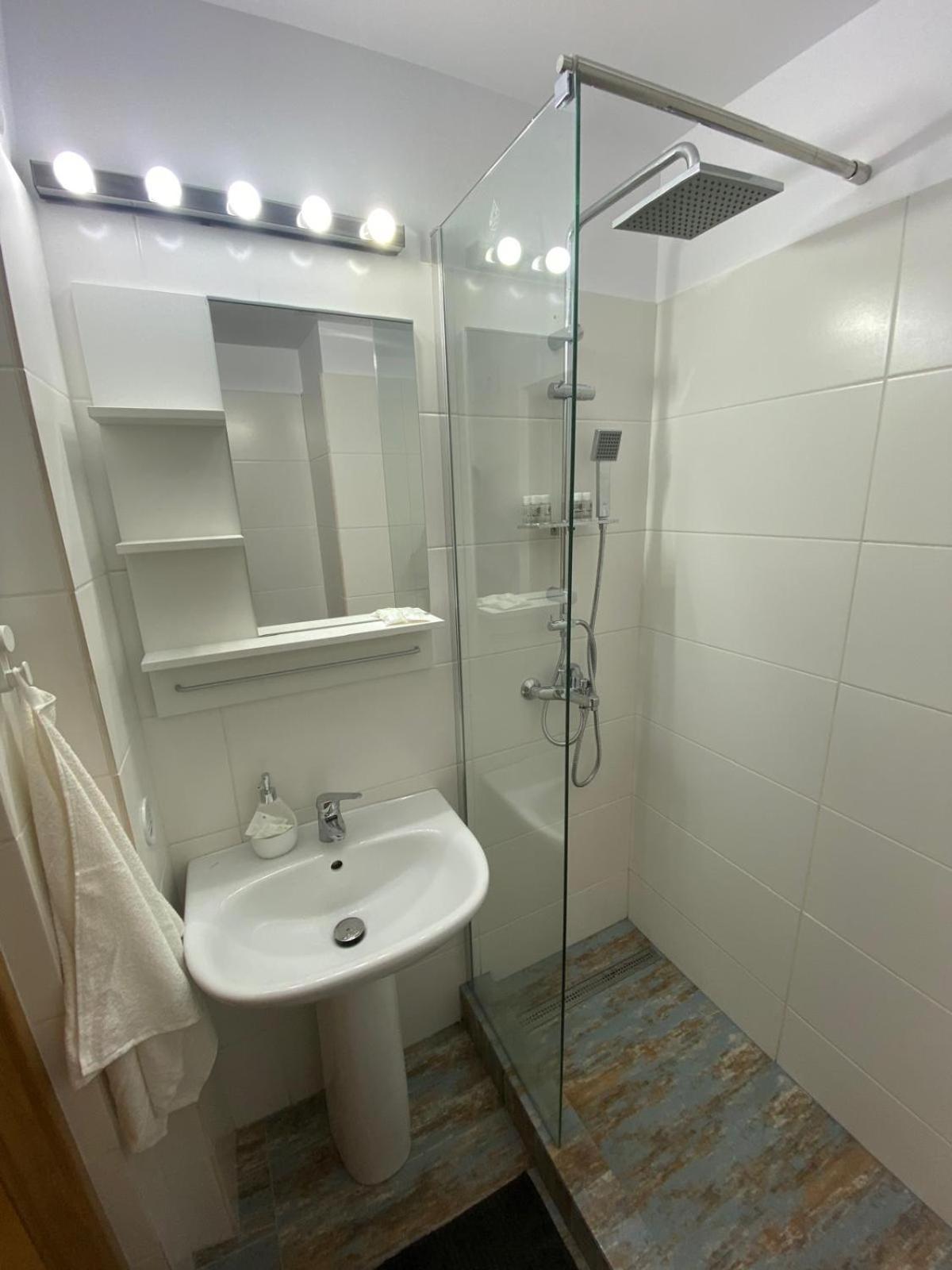 Apartament Universitate Apartment บูคาเรสต์ ภายนอก รูปภาพ